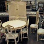 97 8351 DINING ROOM SET